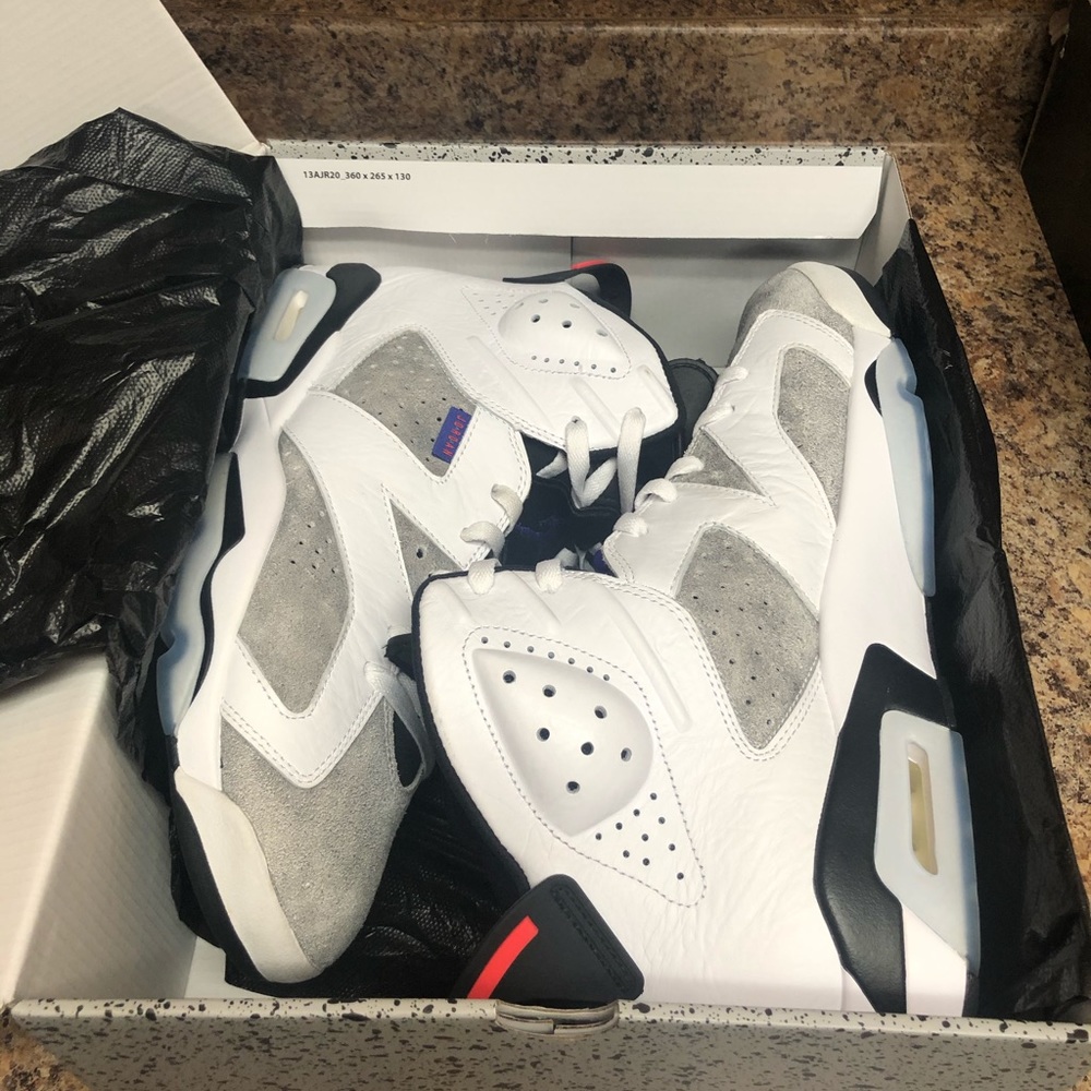 SOLD - Air Jordan Retro 6 LTR Flint White